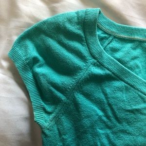 3 for $10 GAP Short sleeve sweater